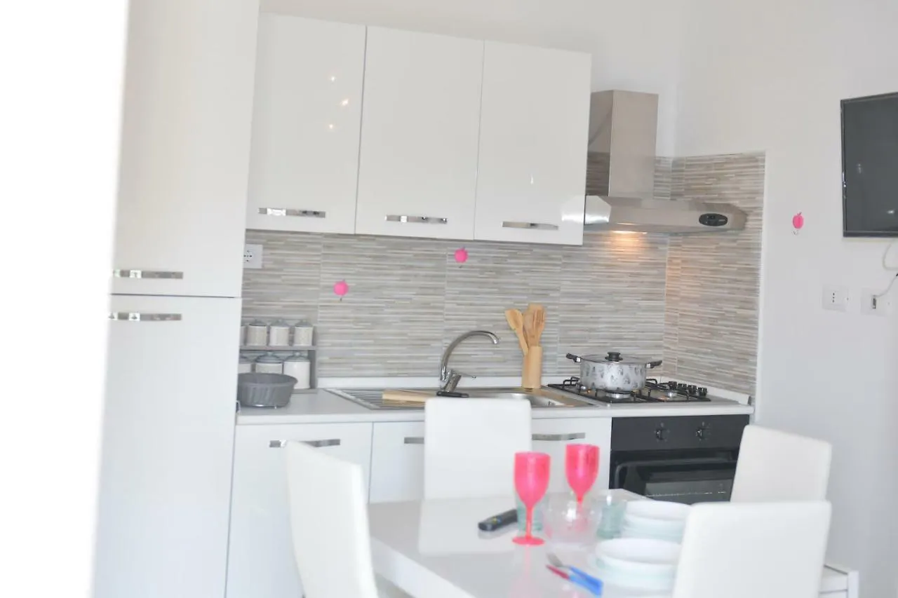 Residence La Marina 罗萨岛