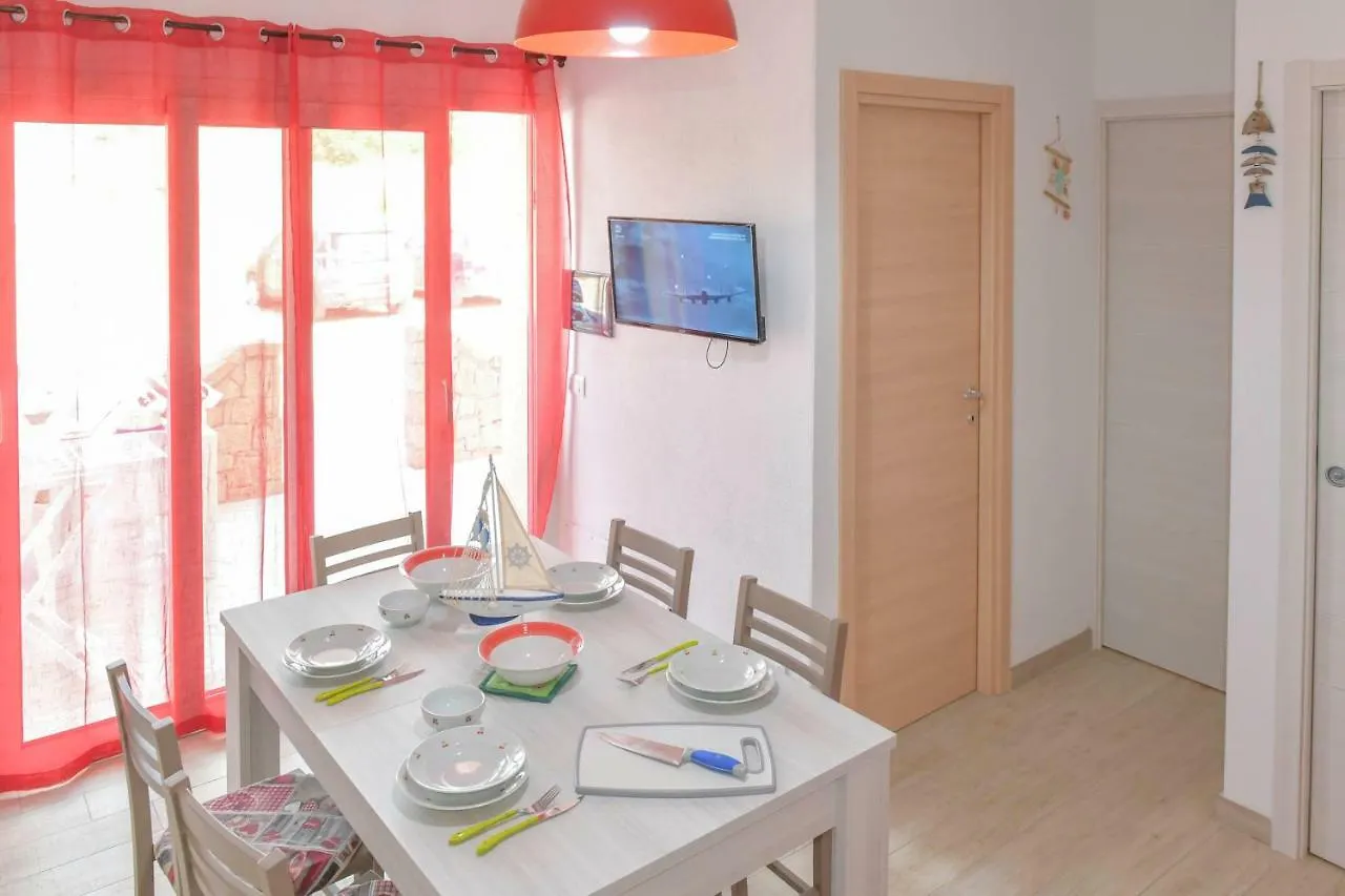 Residence La Marina 罗萨岛 0*,